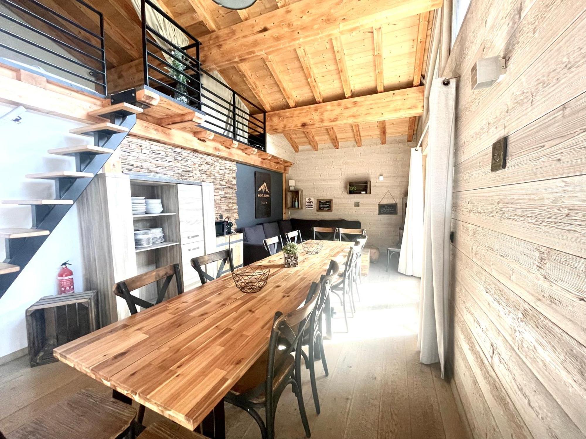 Chalet Le Petit Nicolas, Jacuzzi, Vue Mont Blanc Chamonix Bagian luar foto
