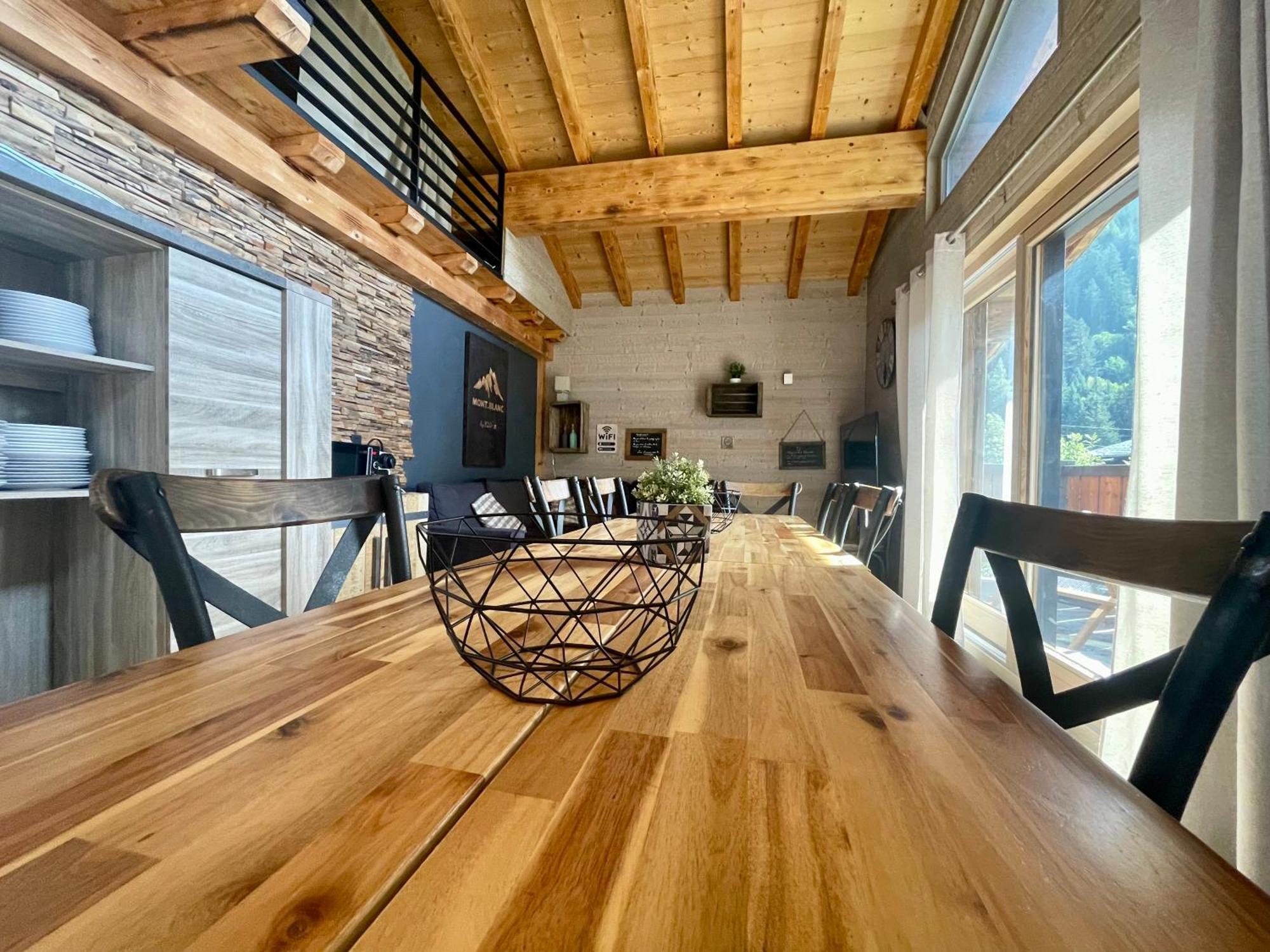 Chalet Le Petit Nicolas, Jacuzzi, Vue Mont Blanc Chamonix Bagian luar foto