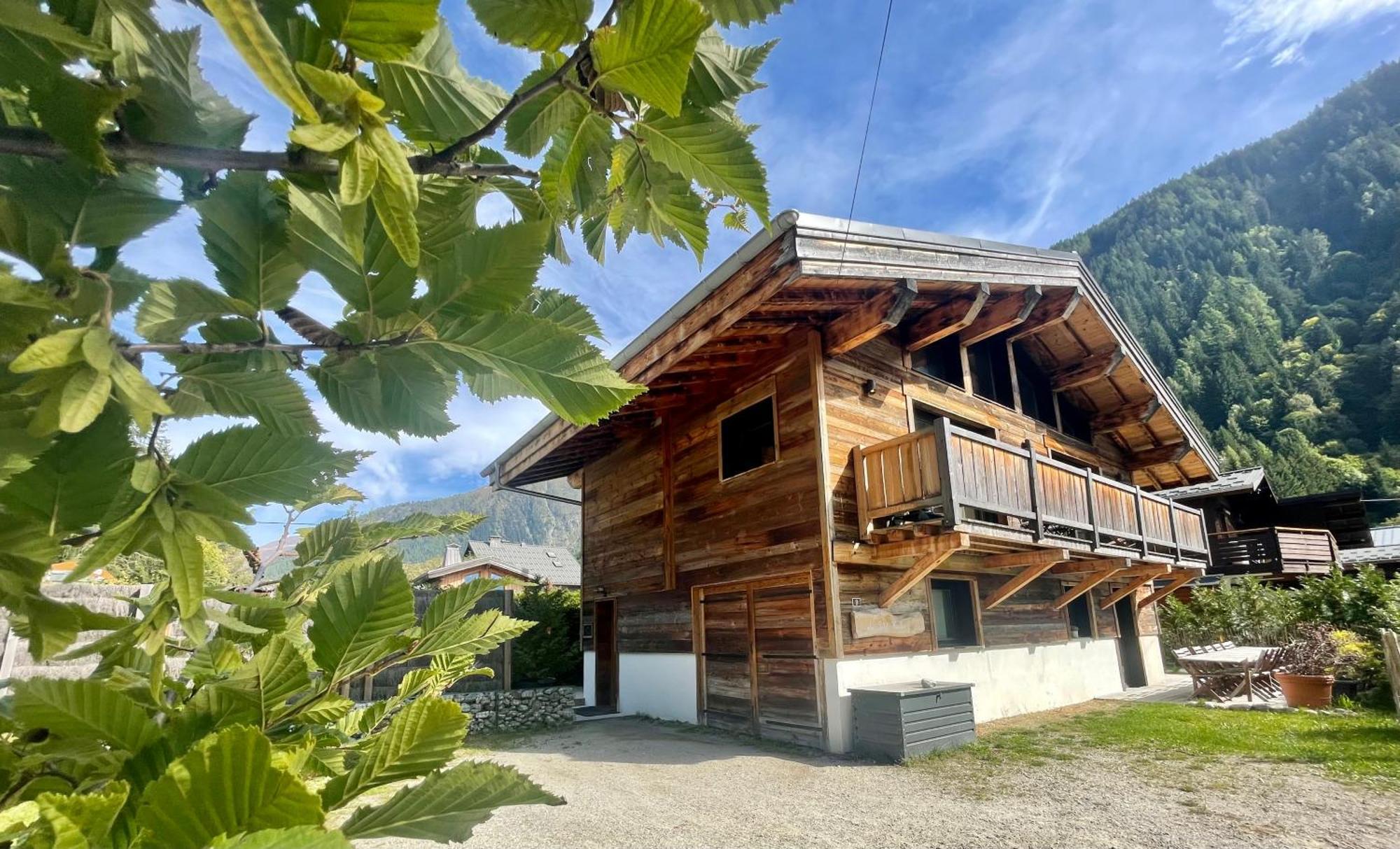 Chalet Le Petit Nicolas, Jacuzzi, Vue Mont Blanc Chamonix Bagian luar foto
